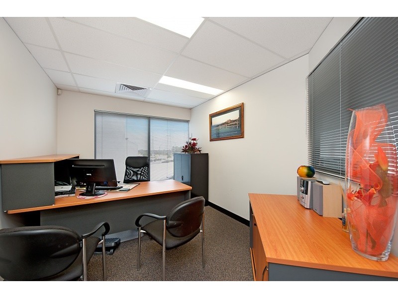 4/16 Hammond Road, Cockburn Central WA 6164