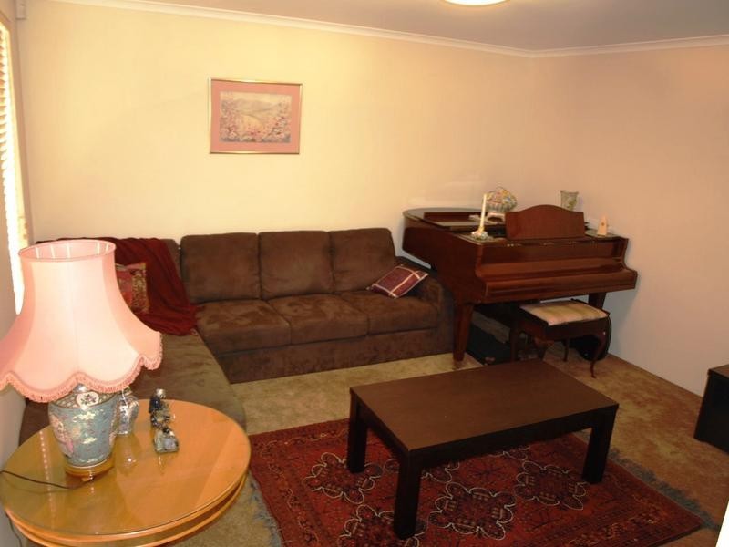 8 KATSURA GARDENS, Munster WA 6166