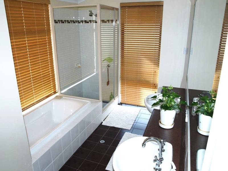 8 KATSURA GARDENS, Munster WA 6166