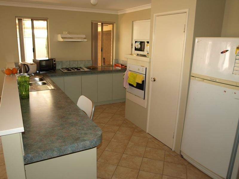 54 Congdon Avenue, Beeliar WA 6164