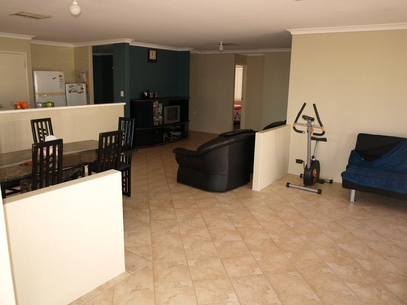 54 Congdon Avenue, Beeliar WA 6164