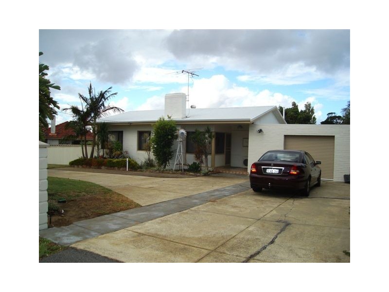 182 Forrest Road, Hamilton Hill WA 6163