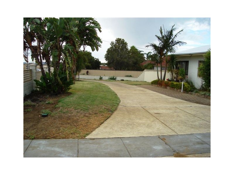182 Forrest Road, Hamilton Hill WA 6163