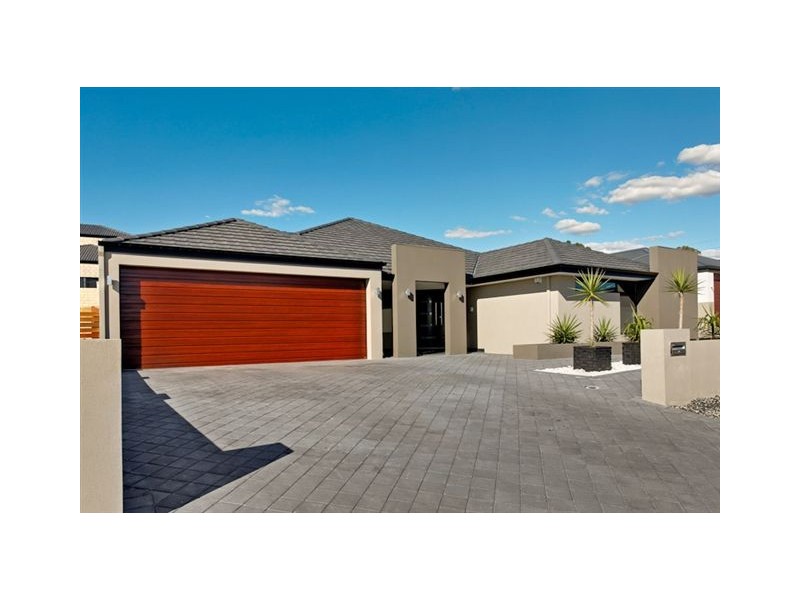 16 Gordona Parade, Beeliar WA 6164