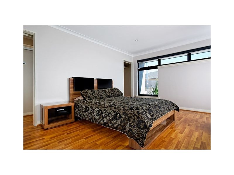 16 Gordona Parade, Beeliar WA 6164