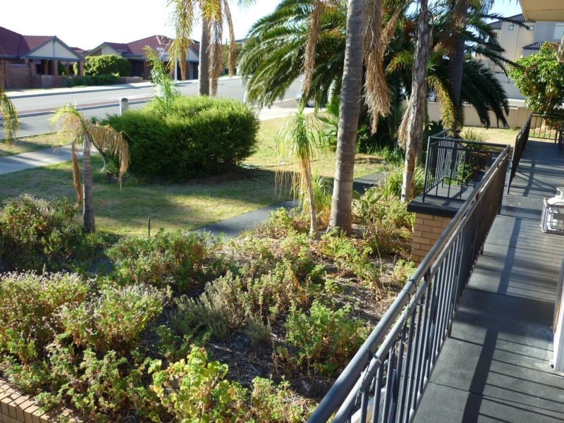 452 Rockingham Road, Munster WA 6166