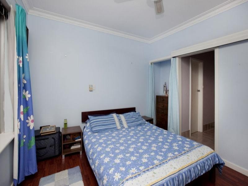 10 Halstead Street, Hamilton Hill WA 6163