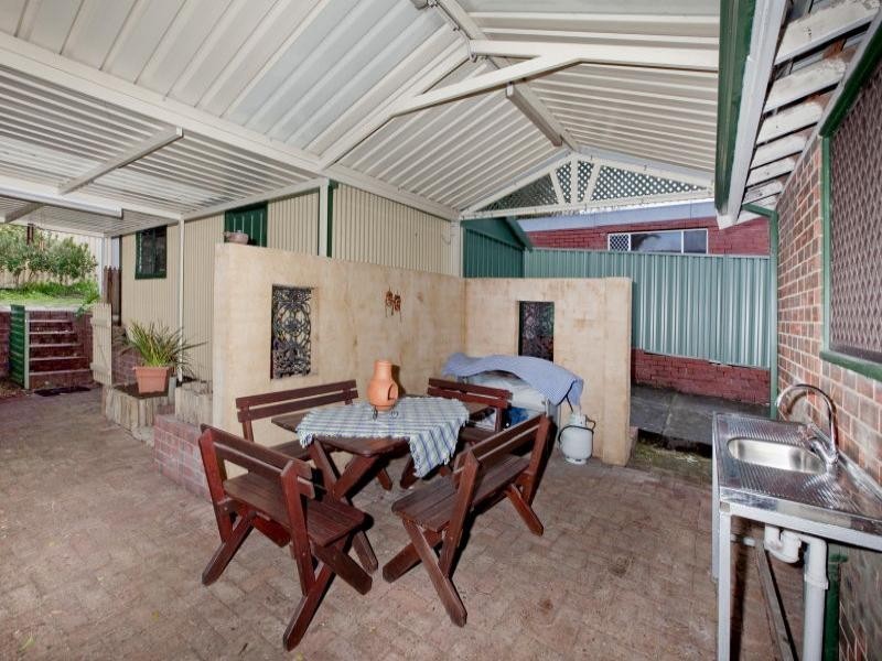 10 Halstead Street, Hamilton Hill WA 6163