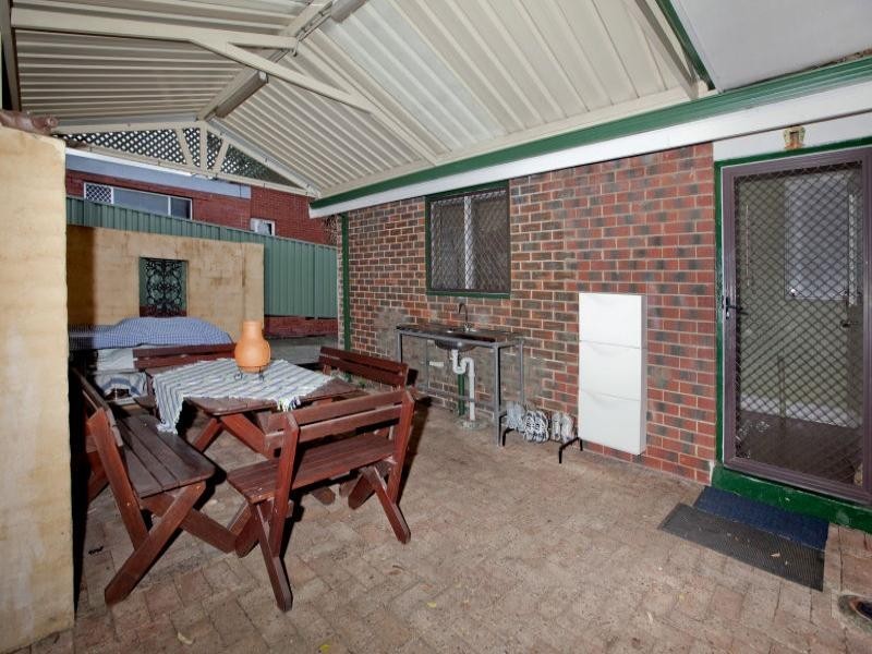 10 Halstead Street, Hamilton Hill WA 6163