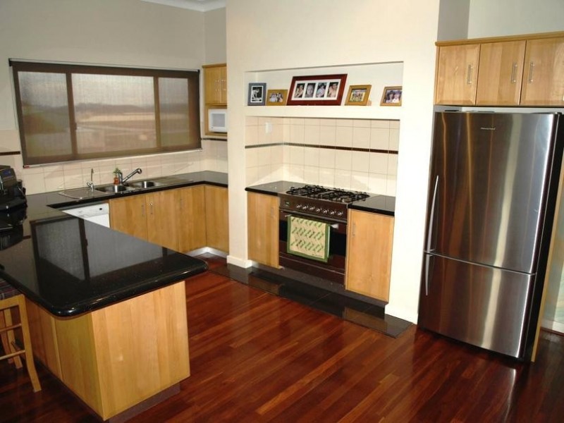 599 Rockingham Road, Munster WA 6166