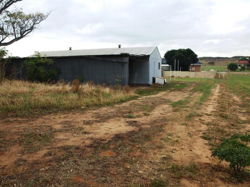 599 Rockingham Road, Munster WA 6166