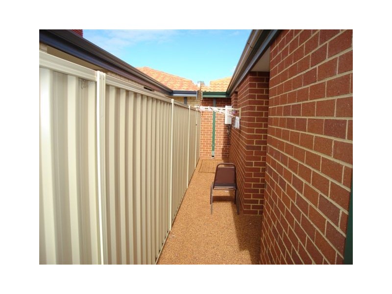 12/7 Barfield Road, Hammond Park WA 6164