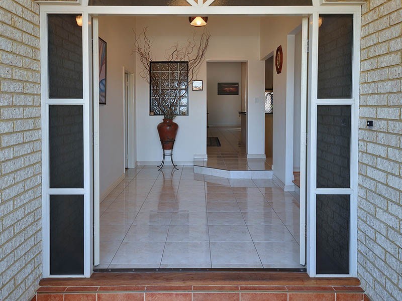 #8 STRICKLAND CT, Coogee WA 6166