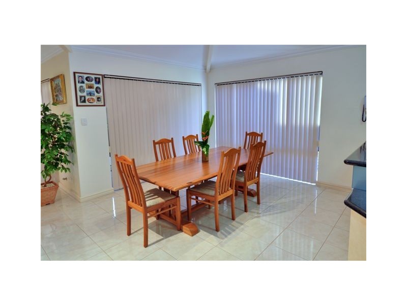 #8 STRICKLAND CT, Coogee WA 6166