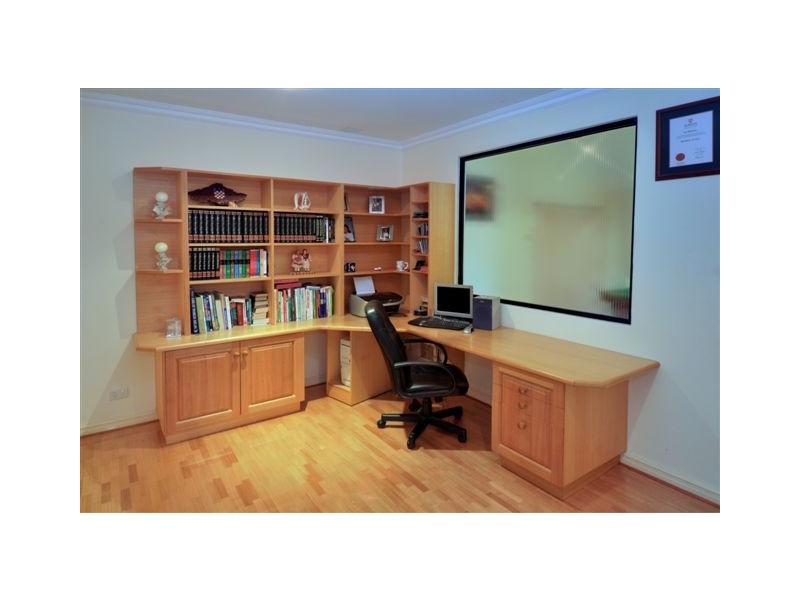 #8 STRICKLAND CT, Coogee WA 6166