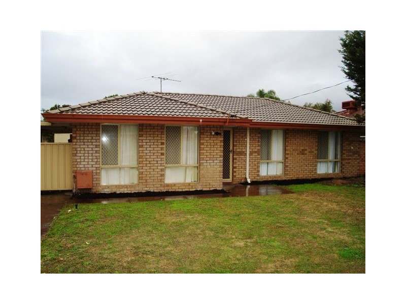 5 Lambasa Place, Waikiki WA 6169