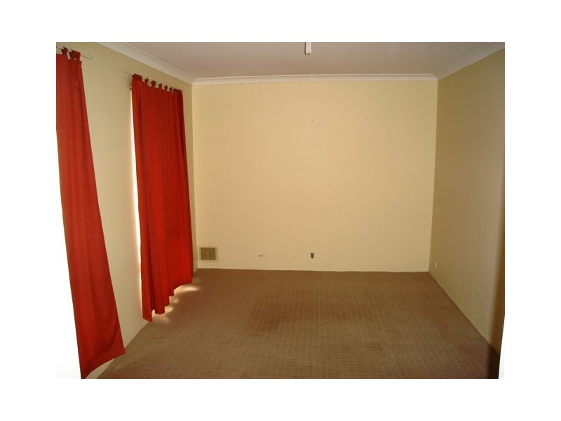 5 Lambasa Place, Waikiki WA 6169