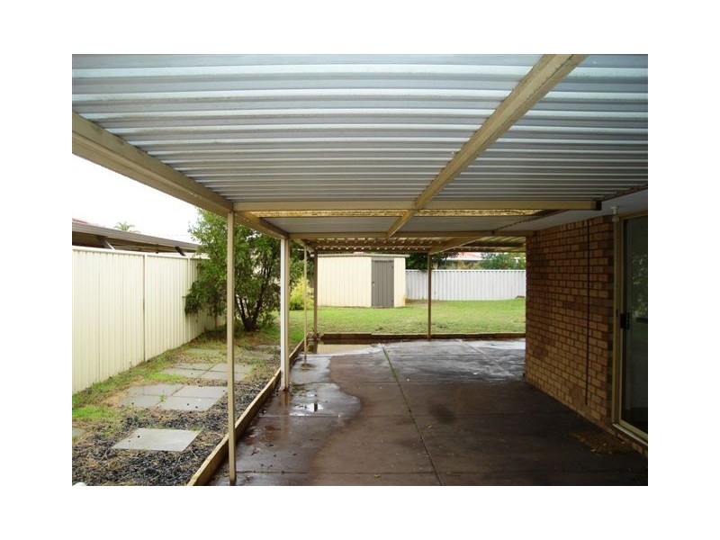 5 Lambasa Place, Waikiki WA 6169