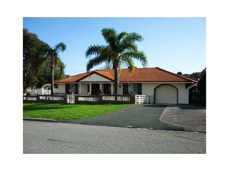 5 Shallow Street, Spearwood WA 6163