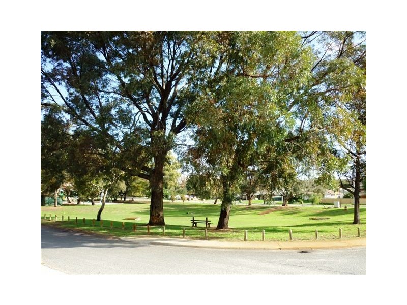 5 Shallow Street, Spearwood WA 6163