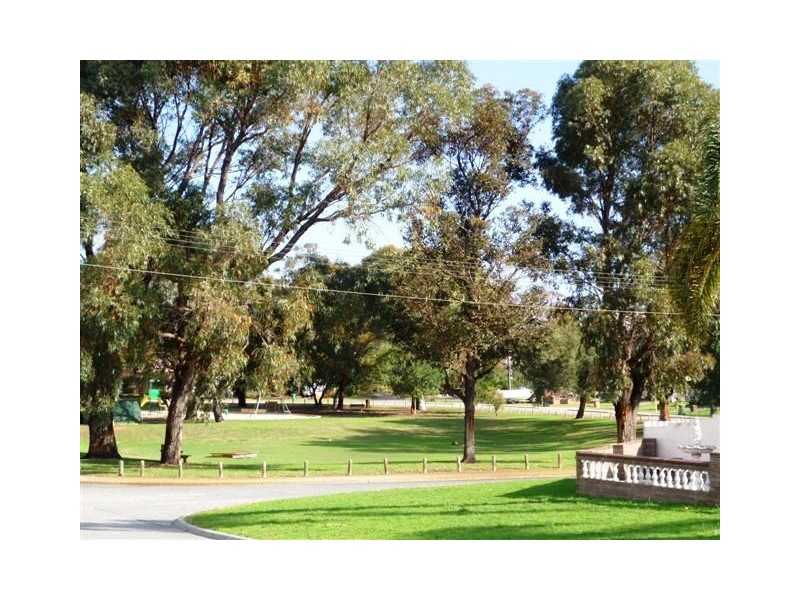 5 Shallow Street, Spearwood WA 6163