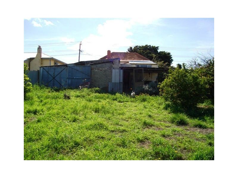 21 Edeline Street, Spearwood WA 6163