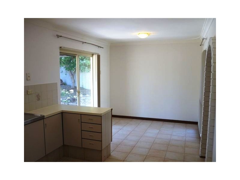 38 Nineham Avenue, Spearwood WA 6163