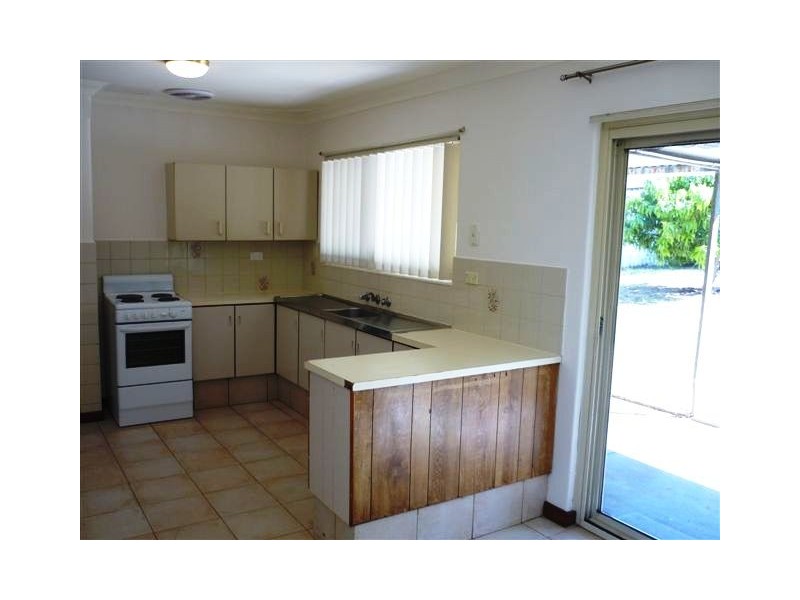 38 Nineham Avenue, Spearwood WA 6163