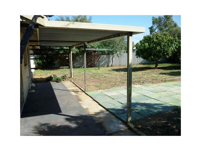 38 Nineham Avenue, Spearwood WA 6163