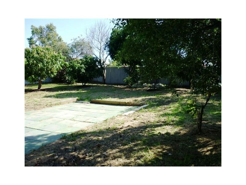 38 Nineham Avenue, Spearwood WA 6163