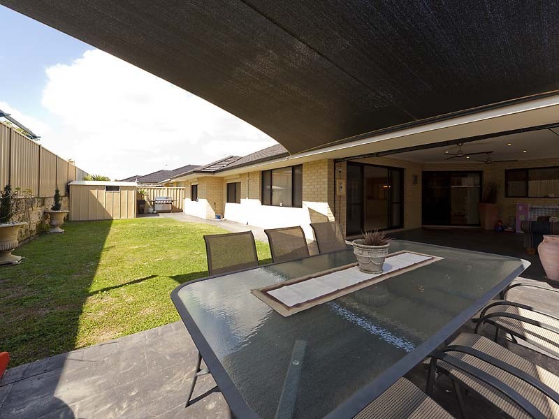 11 Bosnich Way, Spearwood WA 6163