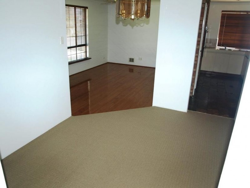 36 BROWNING WAY, Munster WA 6166