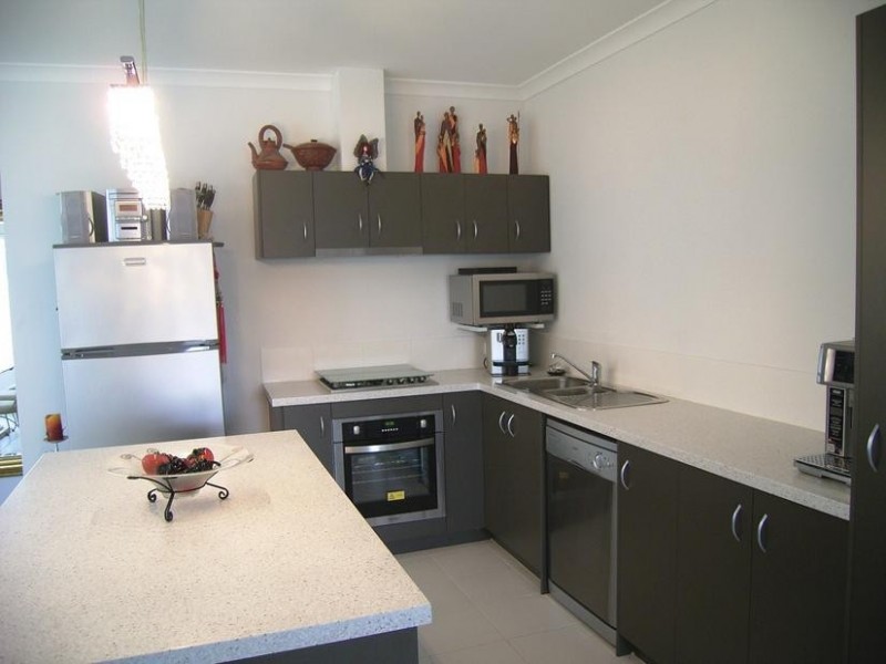 6/3 Peppermint Gardens, Aubin Grove WA 6164