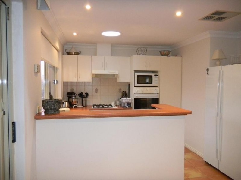 3/19 Orsulich Loop, Spearwood WA 6163