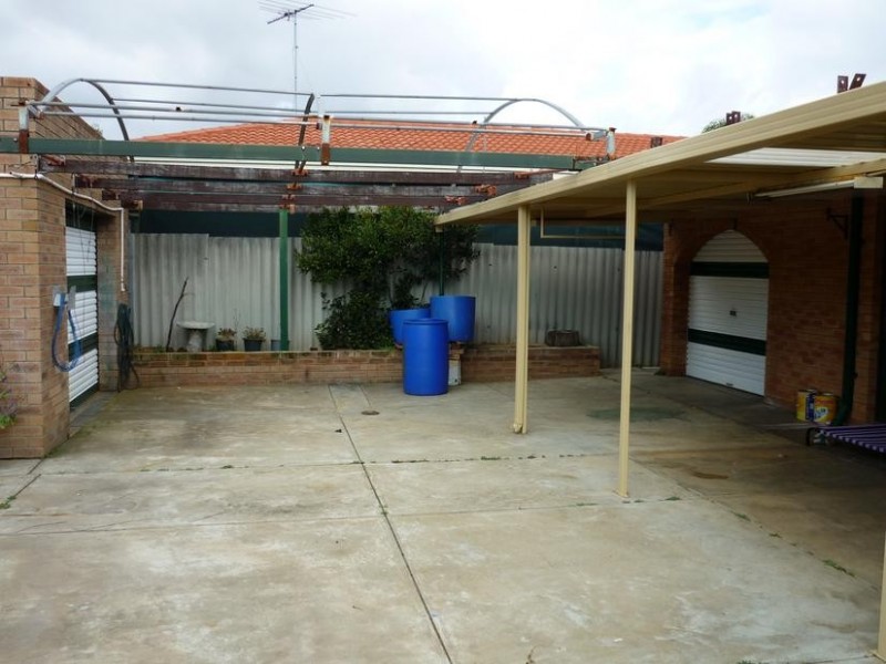 62 Barrington Street, Spearwood WA 6163