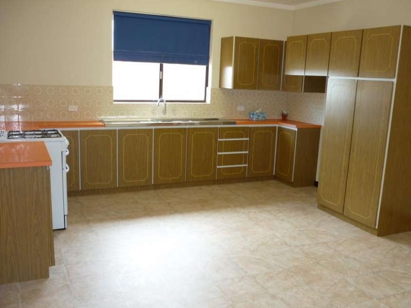 27 Etherington, Spearwood WA 6163