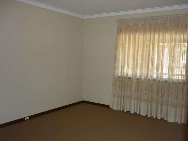 27 Etherington, Spearwood WA 6163