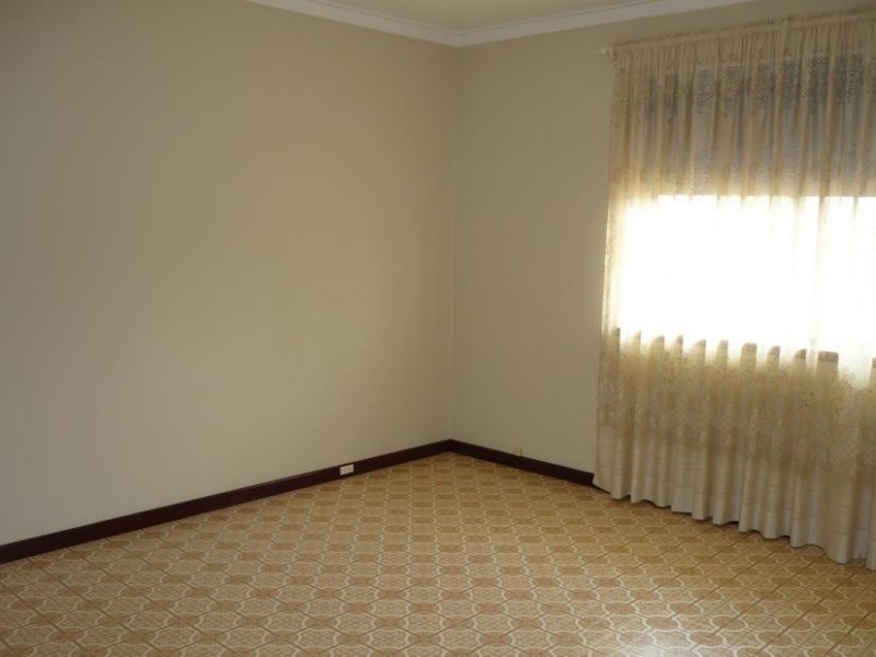 27 Etherington, Spearwood WA 6163