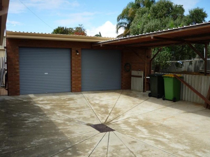 27 Etherington, Spearwood WA 6163