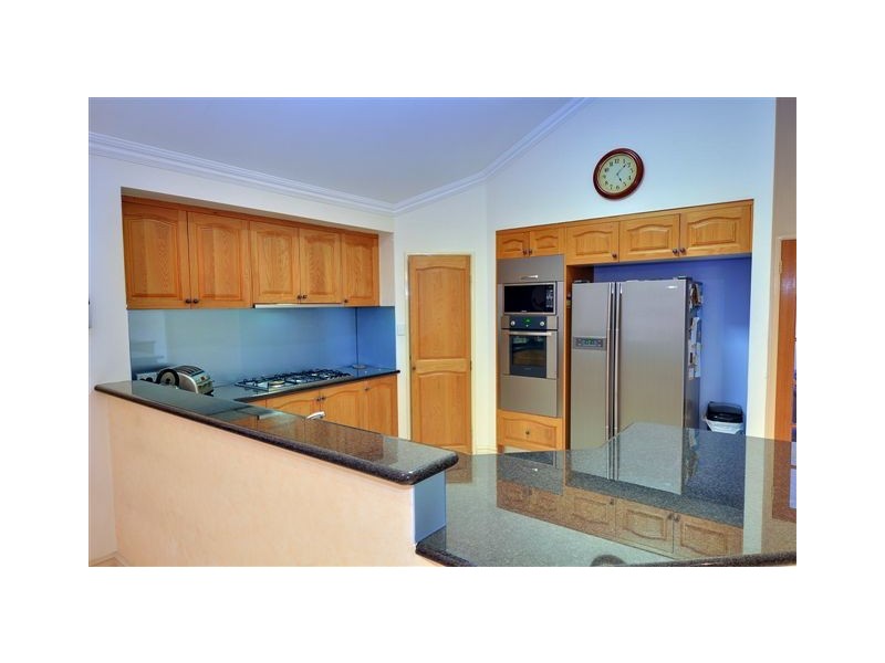 8 Strickland Court, Coogee WA 6166