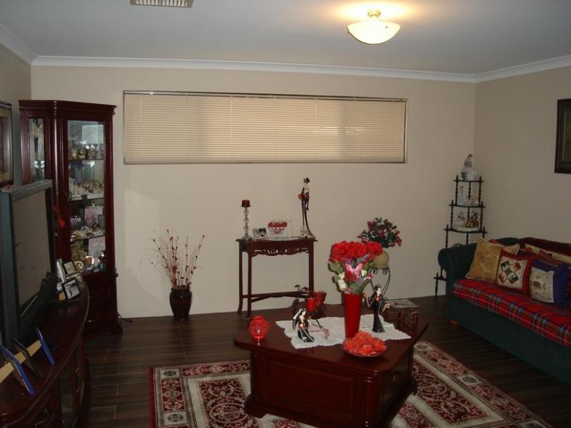 14 Calytrix Crescent, Success WA 6164