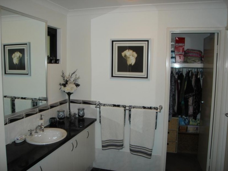 14 Calytrix Crescent, Success WA 6164