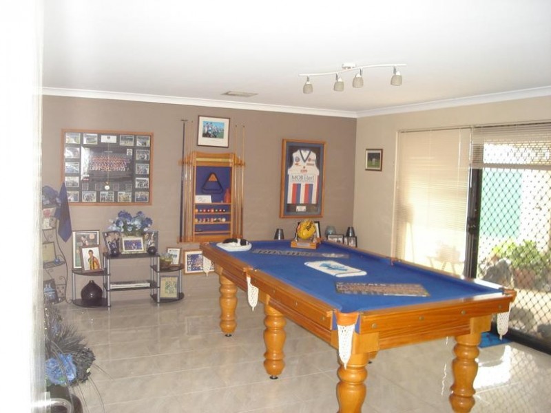 14 Calytrix Crescent, Success WA 6164