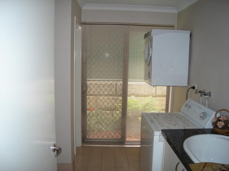 14 Calytrix Crescent, Success WA 6164