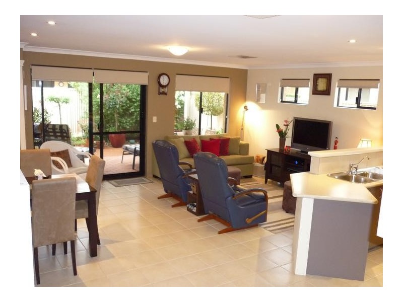 11/15 Cliffwood Place, Waikiki WA 6169