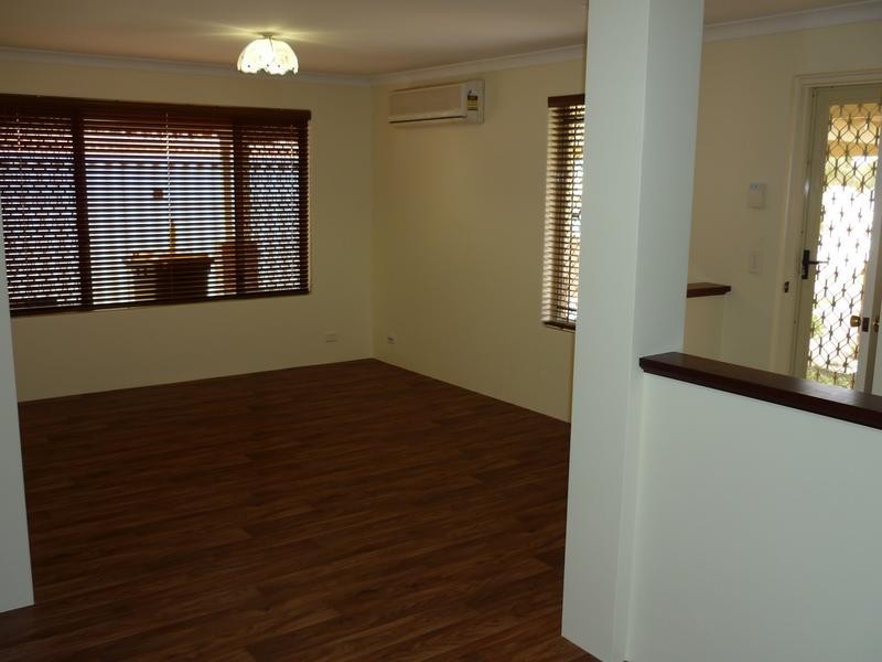 4 Areca Close, Munster WA 6166