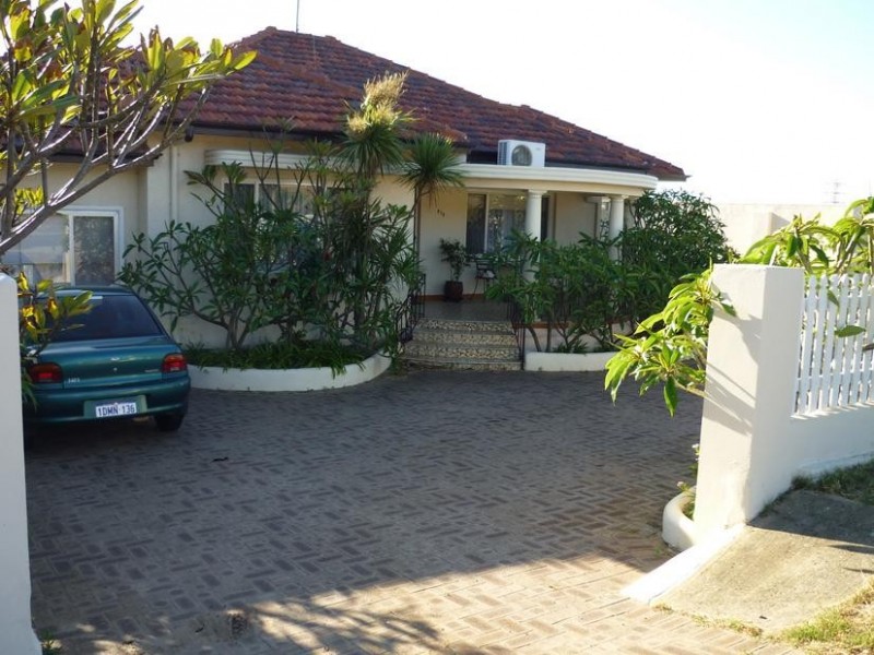 415 Rockingham Road, Spearwood WA 6163