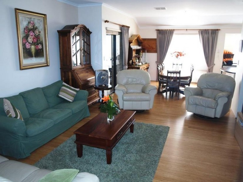 #8 KATSURA GARDENS, Munster WA 6166