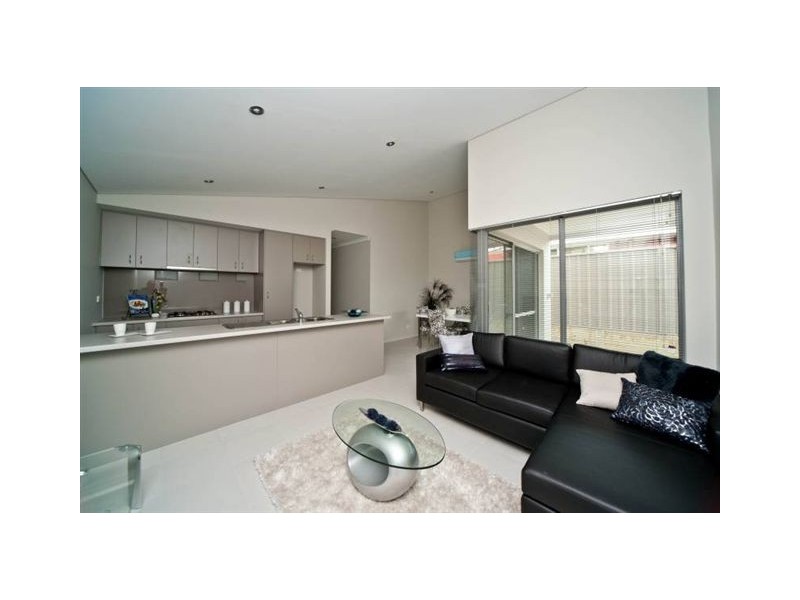 1 LOMAX CT, Beeliar WA 6164