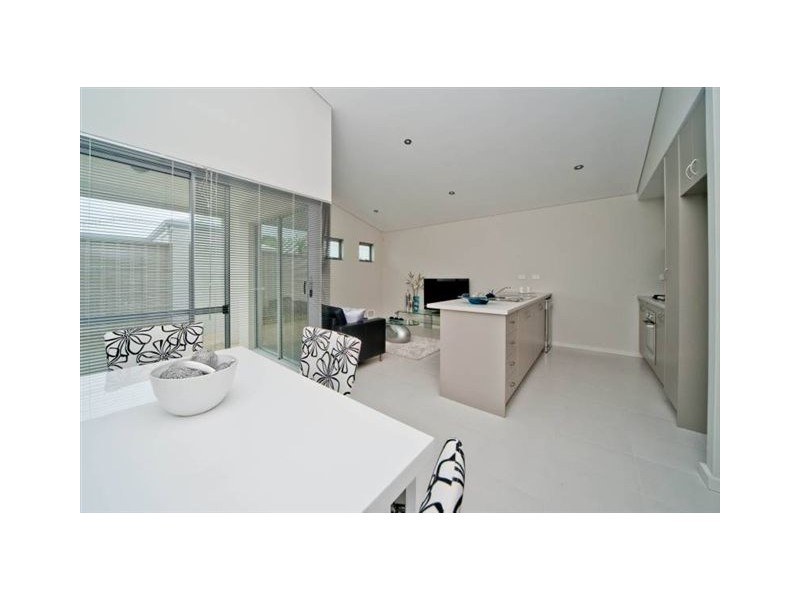 1 LOMAX CT, Beeliar WA 6164